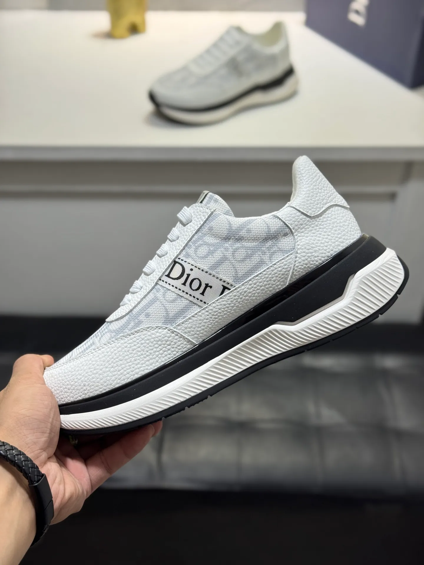 Men's shoes 💰440 [New model] 🦑🦑Dio* (Dior) sneakers, the latest model from the official website 🎁casual and fashionable high-top men's shoes 👟hot style 💥 simple and elegant version, exclusive for trendy men. Unique official website's latest brand elements 👑original decoration, imported cowhide with classic fabrics, fashionable and generous accessories, sheepskin lining, ✅ wear-resistant casual outsole. Size: 38-44 (45 customized